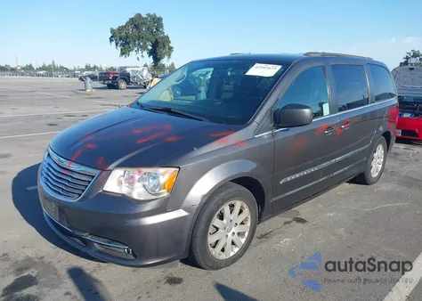 2016 Chrysler Town & Country Touring z USA, uszkodzony, nr VIN 2C4RC1BGXGR281593